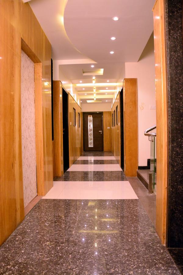 Hotel Shrinath Ābu Road Buitenkant foto